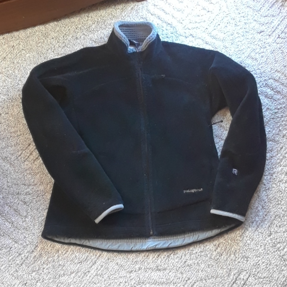 Patagonia polartec womens jacket, perfect for someone who’s always cold